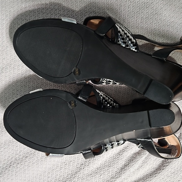 Julianne Hough wedge size 11 - Picture 4 of 7